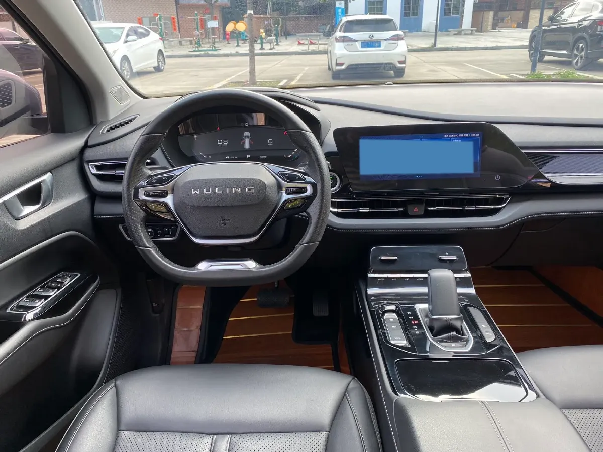 2020 WuLing KaiJie 1.5T 147HP L4 CVT,autocango,china used car exporter,china ev exporter,chinese used car exporter,chinese used ev exporter