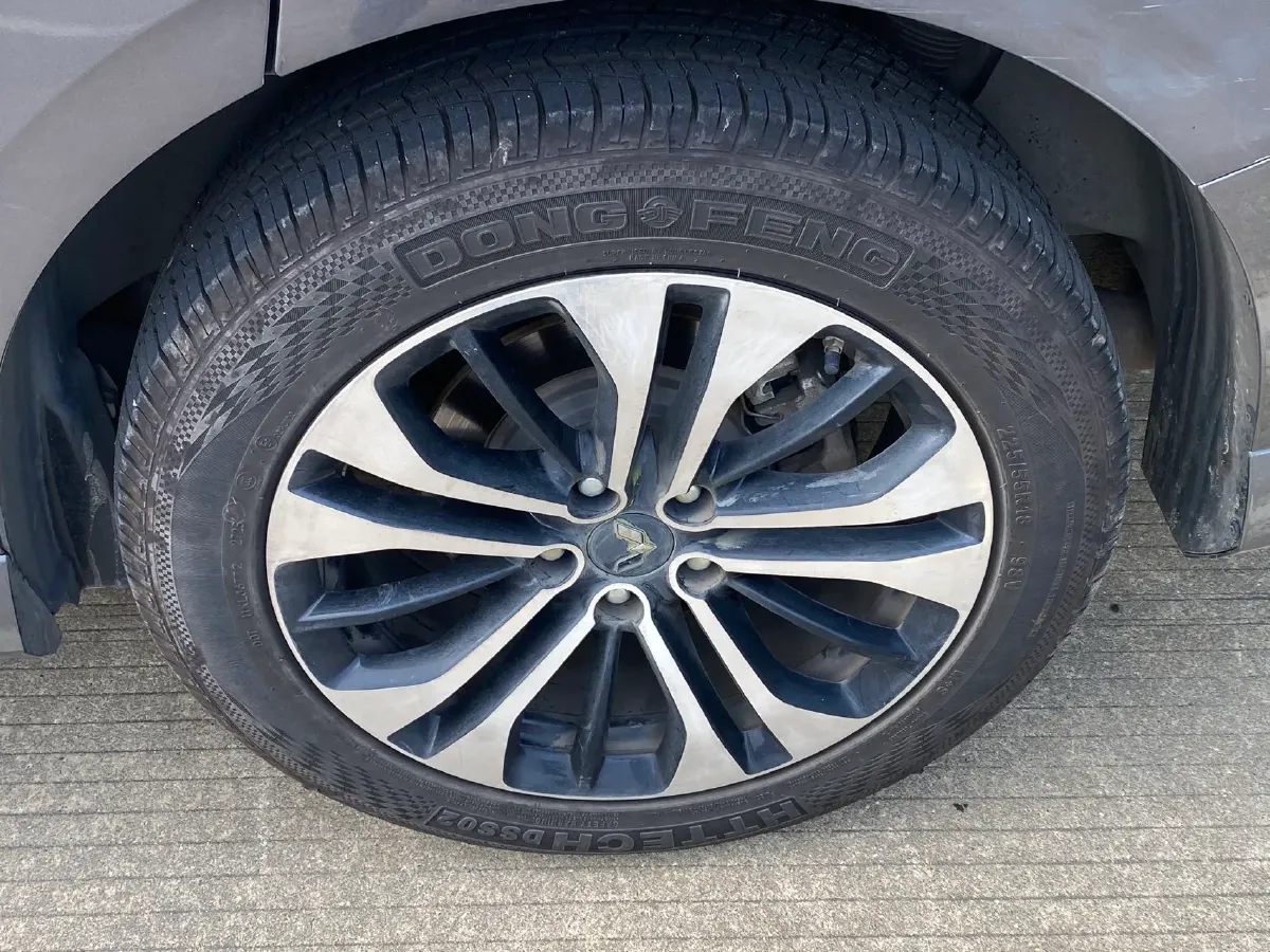 2020 WuLing KaiJie 1.5T 147HP L4 CVT,autocango,china used car exporter,china ev exporter,chinese used car exporter,chinese used ev exporter