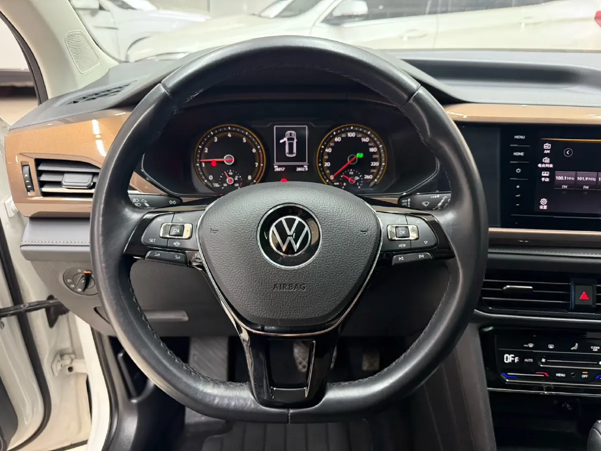 2021 Volkswagen Tharu 1.4T 150HP L4 7DCT,autocango,china used car exporter,china ev exporter,chinese used car exporter,chinese used ev exporter