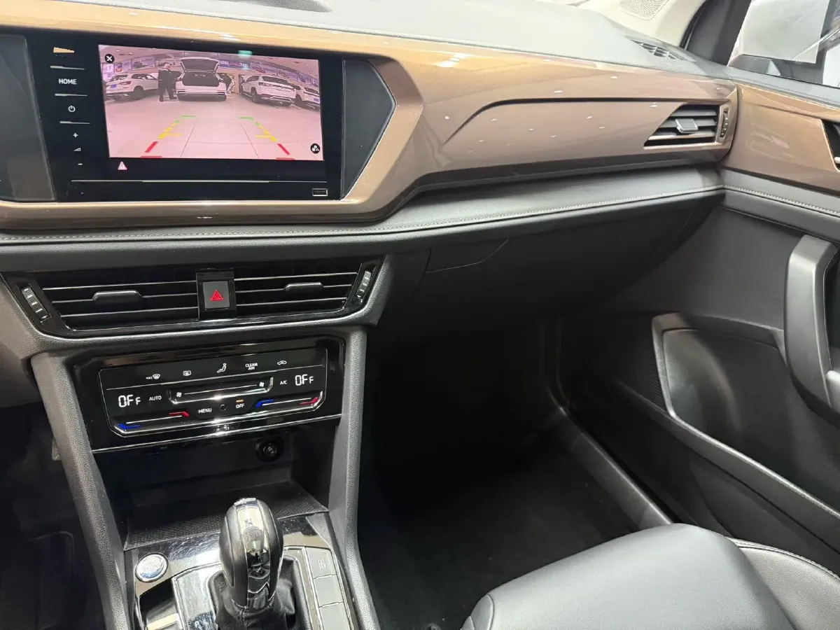 2021 Volkswagen Tharu 1.4T 150HP L4 7DCT,autocango,china used car exporter,china ev exporter,chinese used car exporter,chinese used ev exporter