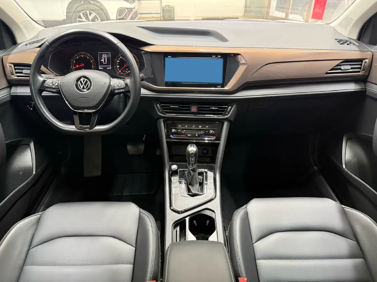 2021 Volkswagen Tharu 1.4T 150HP L4 7DCT,autocango,china used car exporter,china ev exporter,chinese used car exporter,chinese used ev exporter