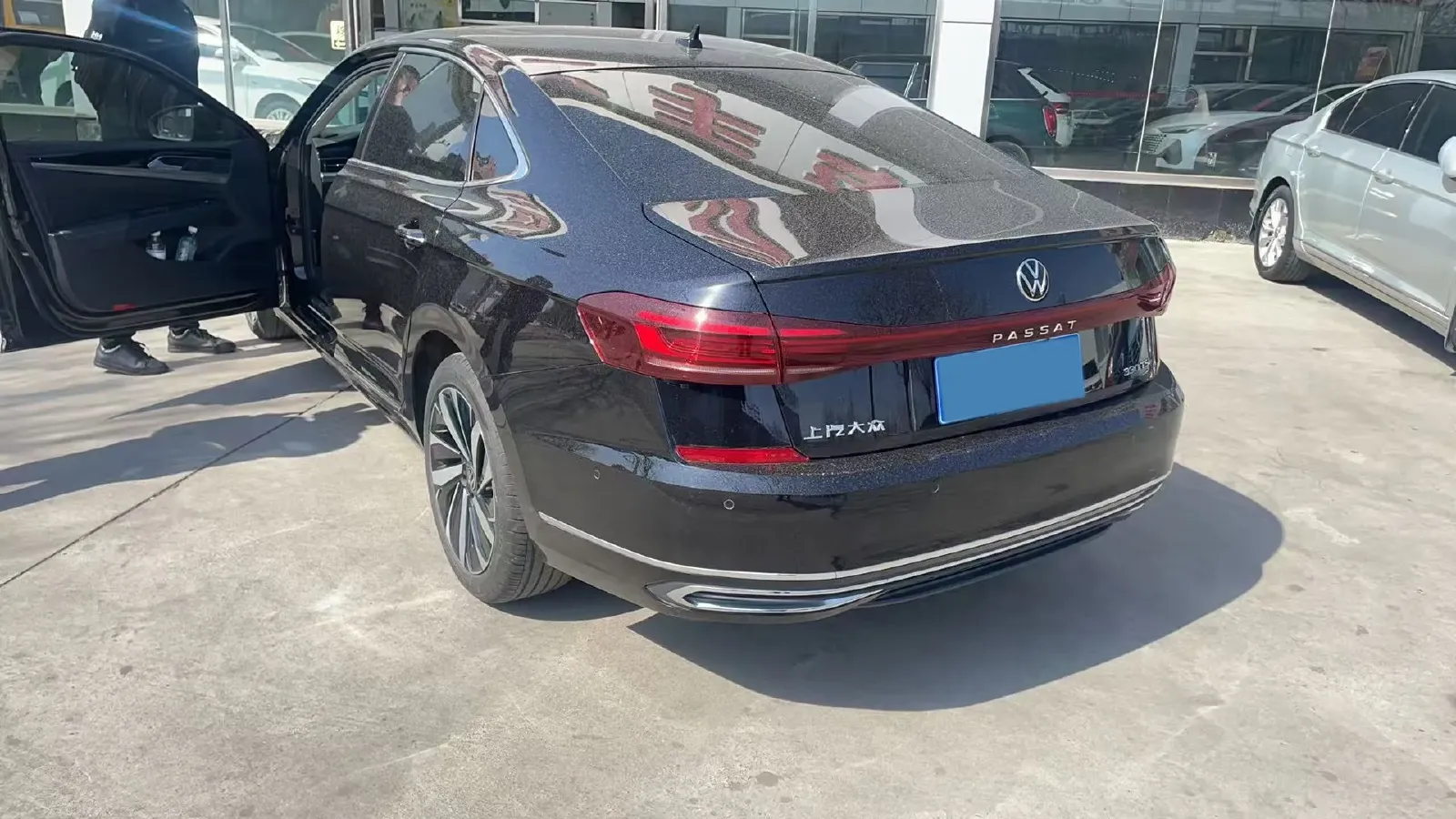 2022 Xpeng P7 BEV 60.2KWH,autocango,china used car exporter,china ev exporter,chinese used car exporter,chinese used ev exporter