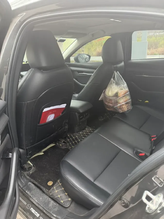 2022 Mazda 3 Axela 2.0L 158HP L4 6AT,autocango,china used car exporter,china ev exporter,chinese used car exporter,chinese used ev exporter