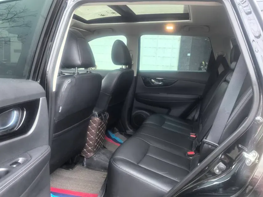 2020 Nissan X-Trail 2.0L 154HP L4 CVT,autocango,china used car exporter,china ev exporter,chinese used car exporter,chinese used ev exporter