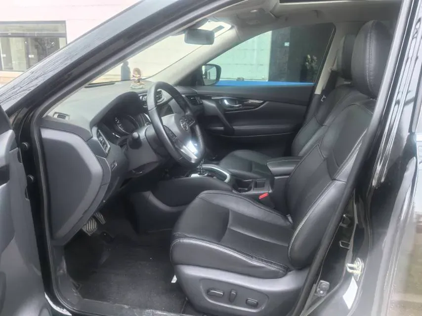 2020 Nissan X-Trail 2.0L 154HP L4 CVT,autocango,china used car exporter,china ev exporter,chinese used car exporter,chinese used ev exporter