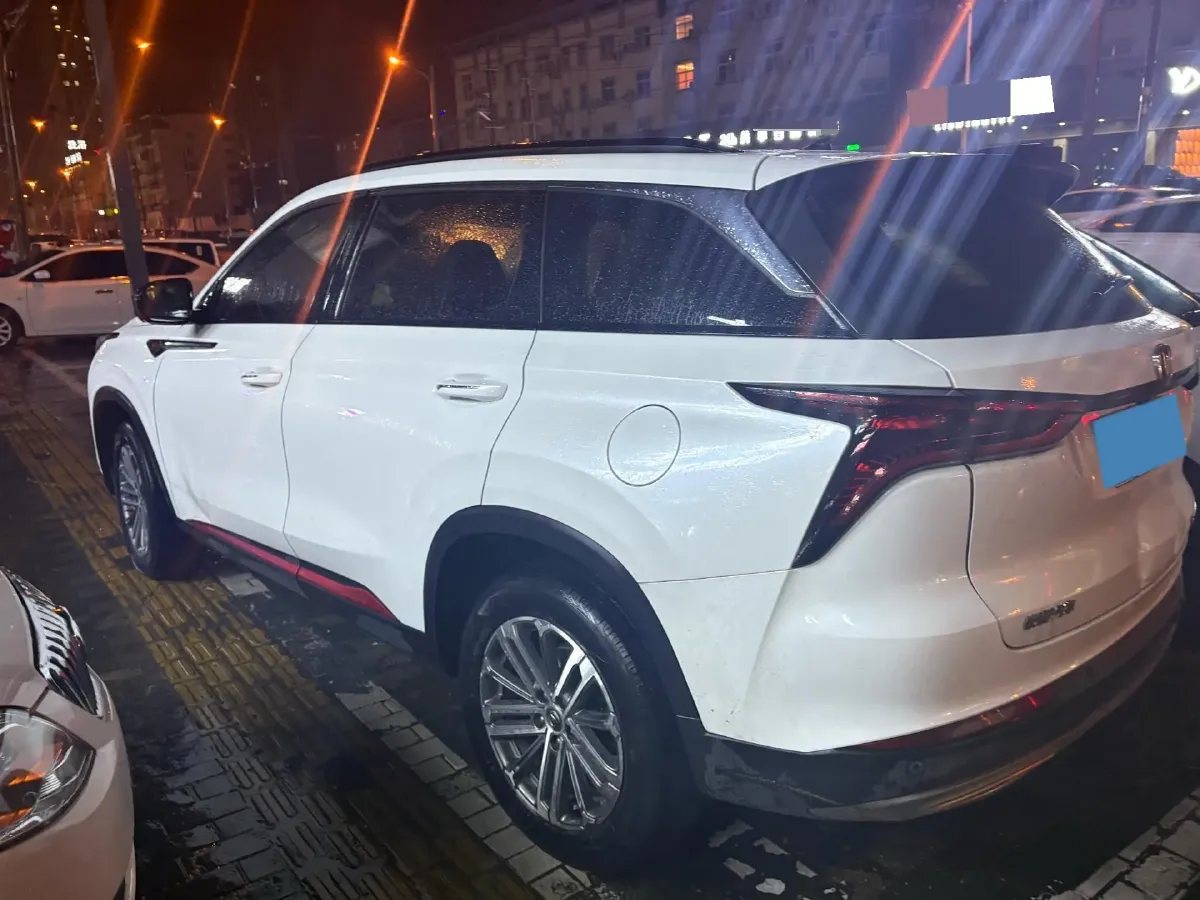 2022 ChangAn CS75 Plus 1.5T 178HP L4 6AT,autocango,china used car exporter,china ev exporter,chinese used car exporter,chinese used ev exporter