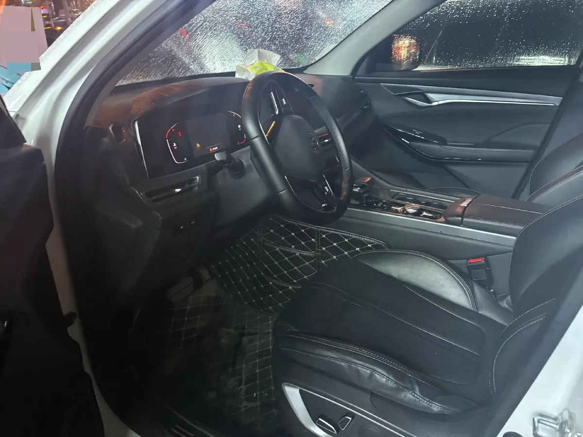 2022 ChangAn CS75 Plus 1.5T 178HP L4 6AT,autocango,china used car exporter,china ev exporter,chinese used car exporter,chinese used ev exporter