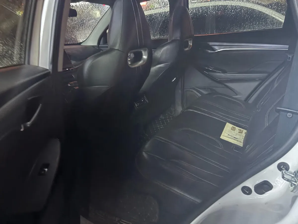 2022 ChangAn CS75 Plus 1.5T 178HP L4 6AT,autocango,china used car exporter,china ev exporter,chinese used car exporter,chinese used ev exporter