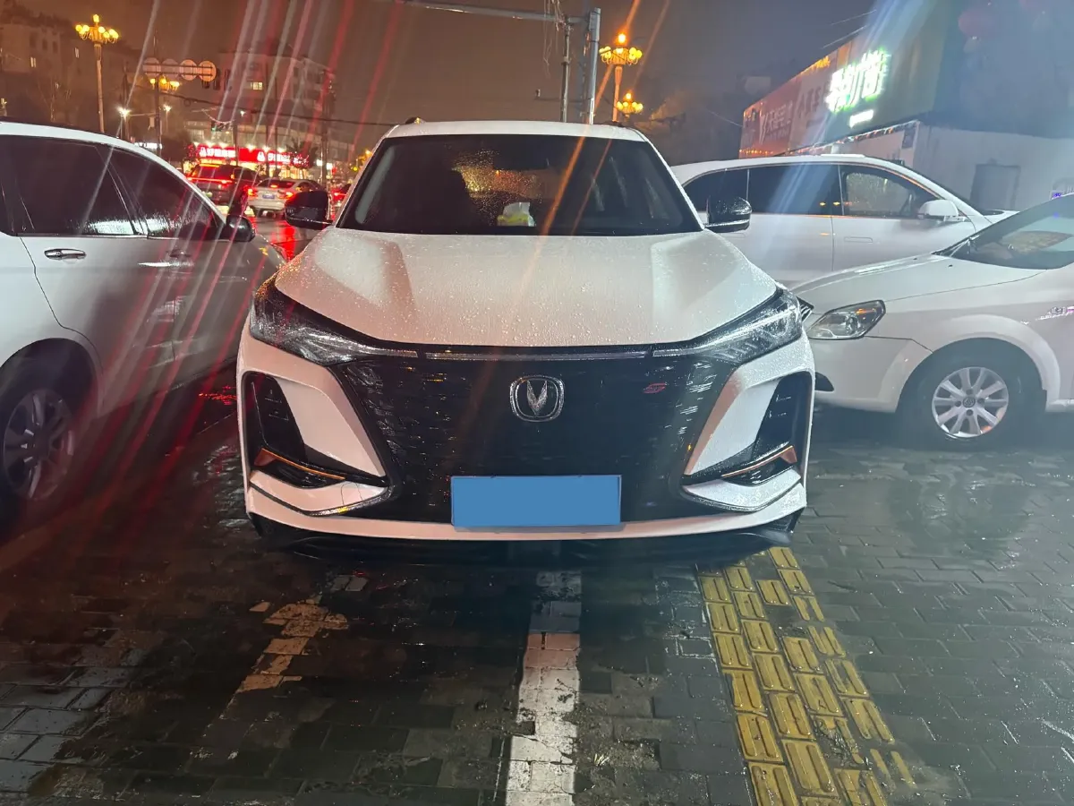 2022 ChangAn CS75 Plus 1.5T 178HP L4 6AT,autocango,china used car exporter,china ev exporter,chinese used car exporter,chinese used ev exporter