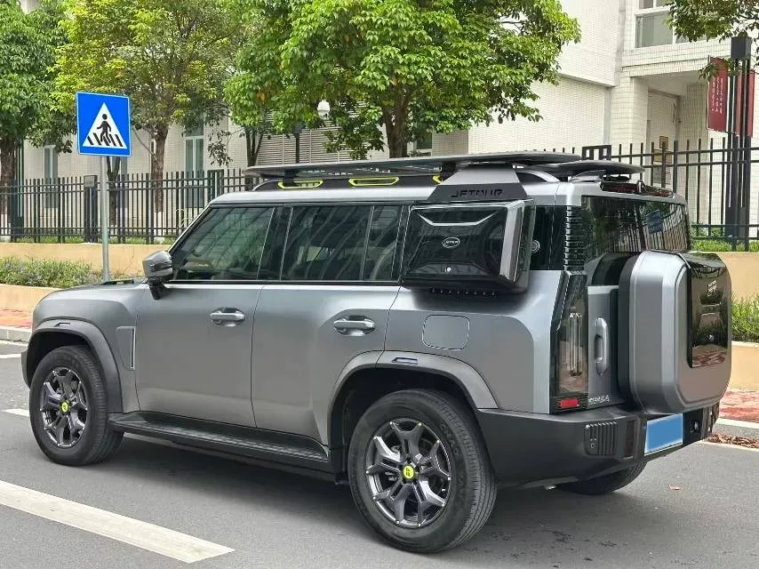 2024 Jetour ShanHai TravellerC-DM 1.5T 156HP L4 3DHT PHEV 26.7KWH,autocango,china used car exporter,china ev exporter,chinese used car exporter,chinese used ev exporter