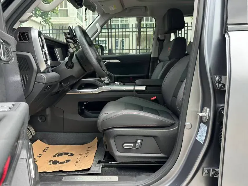 2024 Jetour ShanHai TravellerC-DM 1.5T 156HP L4 3DHT PHEV 26.7KWH,autocango,china used car exporter,china ev exporter,chinese used car exporter,chinese used ev exporter