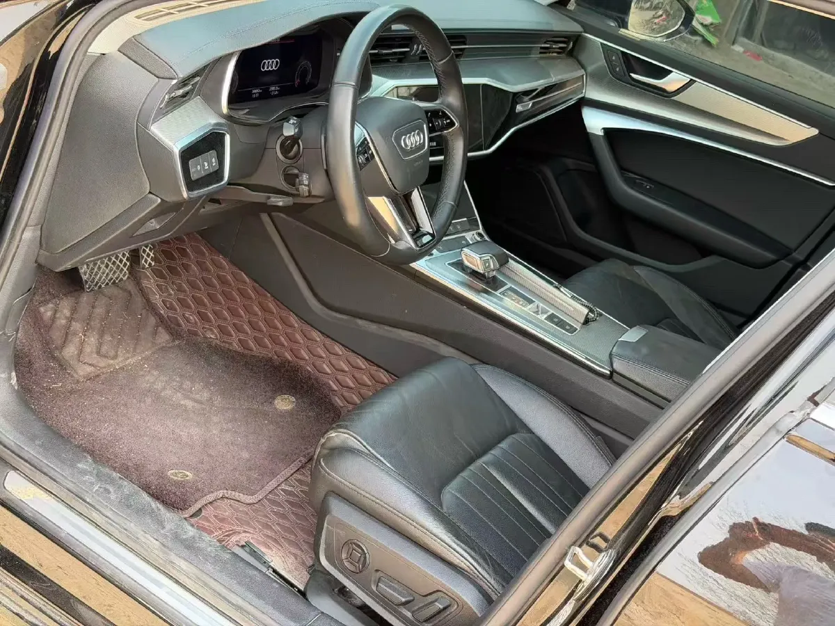 2021 Audi A6L 2.0T 224HP L4 7DCT,autocango,china used car exporter,china ev exporter,chinese used car exporter,chinese used ev exporter