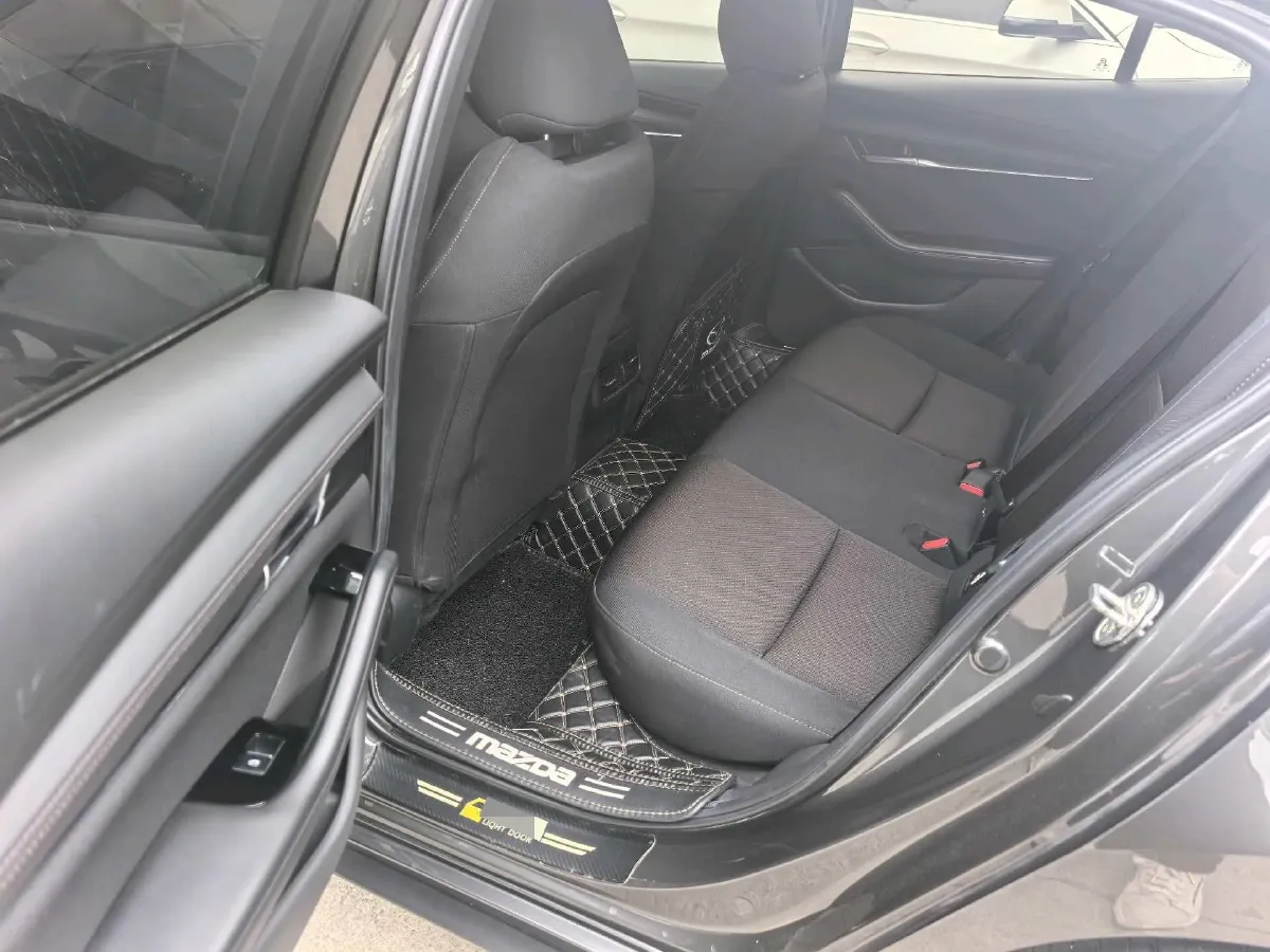 2022 Mazda 3 Axela 2.0L 158HP L4 6AT,autocango,china used car exporter,china ev exporter,chinese used car exporter,chinese used ev exporter