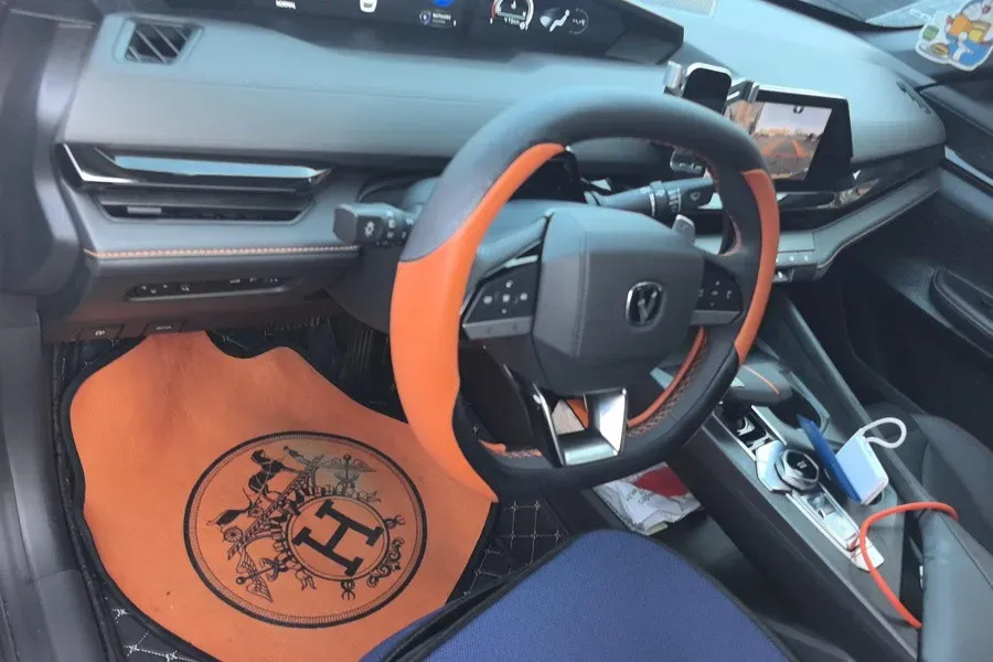 2024 ChangAn UNI-V 1.5T 188HP L4 7DCT,autocango,china used car exporter,china ev exporter,chinese used car exporter,chinese used ev exporter