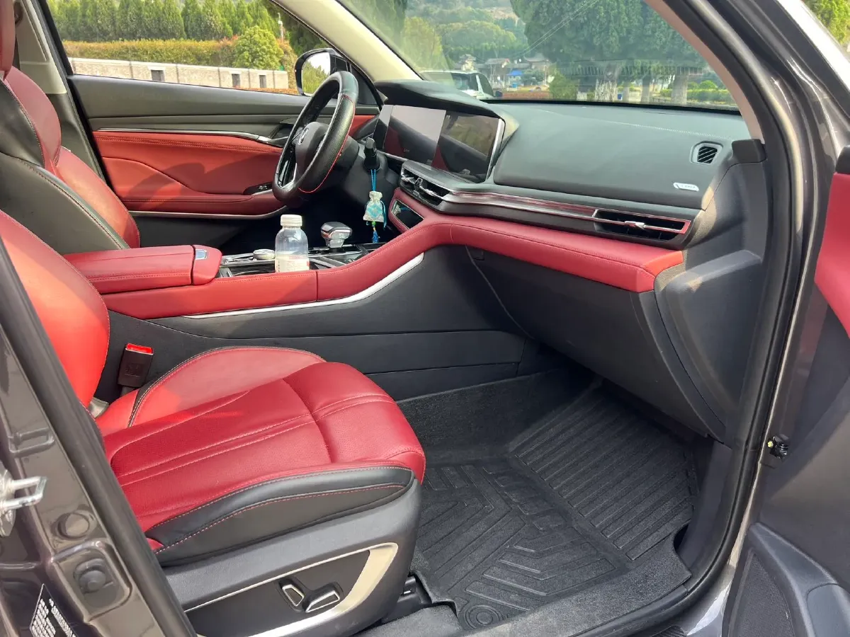 2020 ChangAn CS75 Plus 2.0T 233HP L4 8AT,autocango,china used car exporter,china ev exporter,chinese used car exporter,chinese used ev exporter