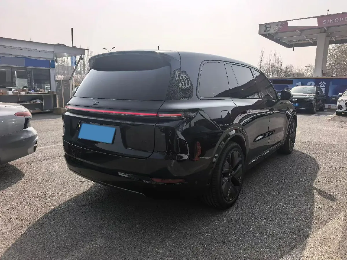2024 Li L9 Range Extended 154HP REEV 52.3KWH,autocango,china used car exporter,china ev exporter,chinese used car exporter,chinese used ev exporter