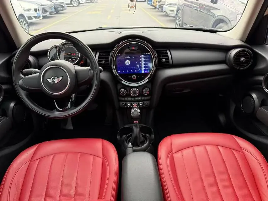 2016 MINI MINI 1.2T 102HP L3 6AT,autocango,china used car exporter,china ev exporter,chinese used car exporter,chinese used ev exporter