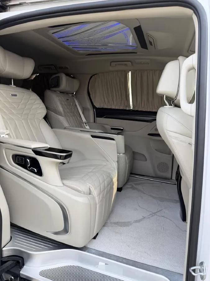 2023 Buick GL8 2.0T 237HP L4 9AT,autocango,china used car exporter,china ev exporter,chinese used car exporter,chinese used ev exporter