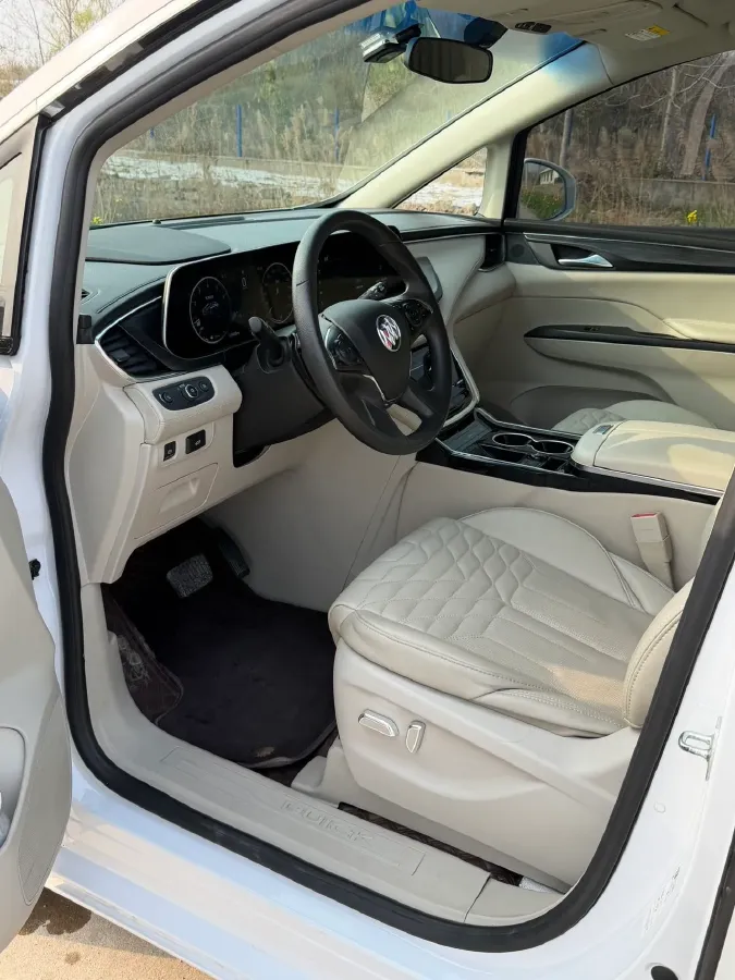 2023 Buick GL8 2.0T 237HP L4 9AT,autocango,china used car exporter,china ev exporter,chinese used car exporter,chinese used ev exporter