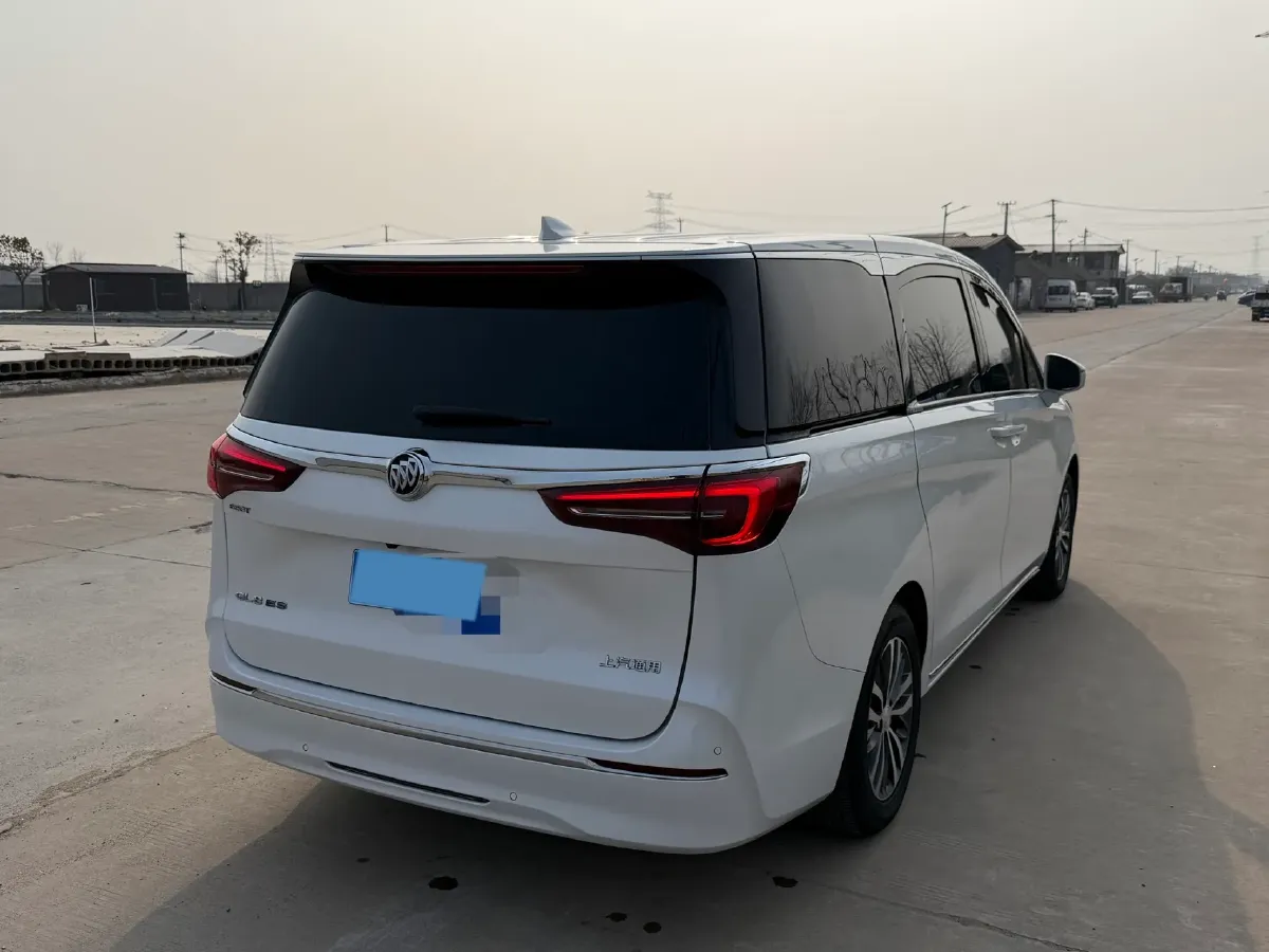 2023 Buick GL8 2.0T 237HP L4 9AT,autocango,china used car exporter,china ev exporter,chinese used car exporter,chinese used ev exporter