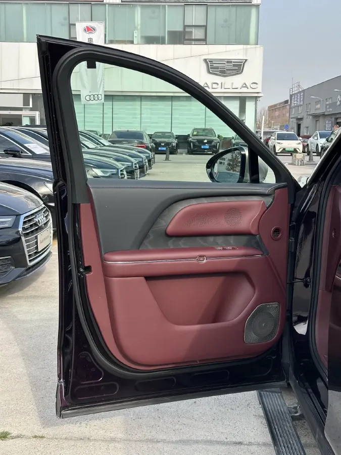 2026 Voyah 9L 1.5T 150HP L4 PHEV,autocango,china used car exporter,china ev exporter,chinese used car exporter,chinese used ev exporter