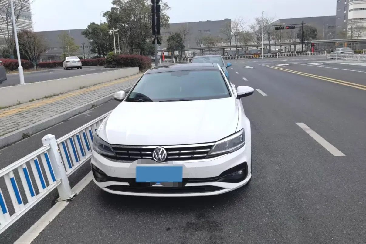 2019 Volkswagen Passat 1.4T 150HP L4 7DCT,autocango,china used car exporter,china ev exporter,chinese used car exporter,chinese used ev exporter