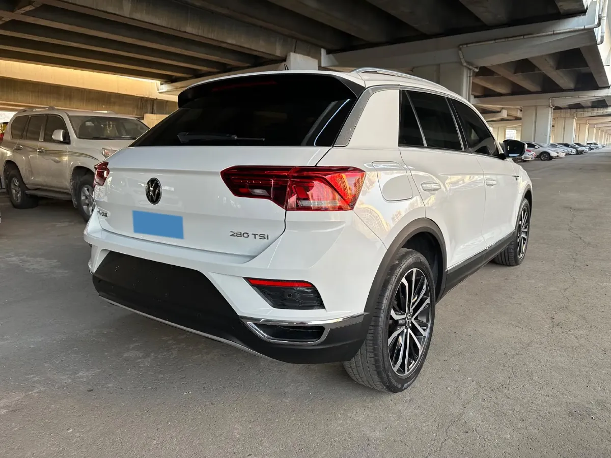 2022 Volkswagen T-Roc 1.4T 150HP L4 7DCT,autocango,china used car exporter,china ev exporter,chinese used car exporter,chinese used ev exporter