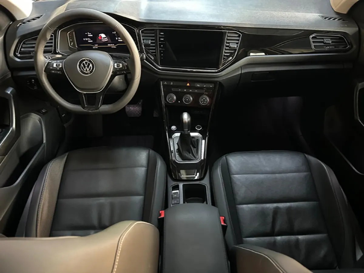 2022 Volkswagen T-Roc 1.4T 150HP L4 7DCT,autocango,china used car exporter,china ev exporter,chinese used car exporter,chinese used ev exporter