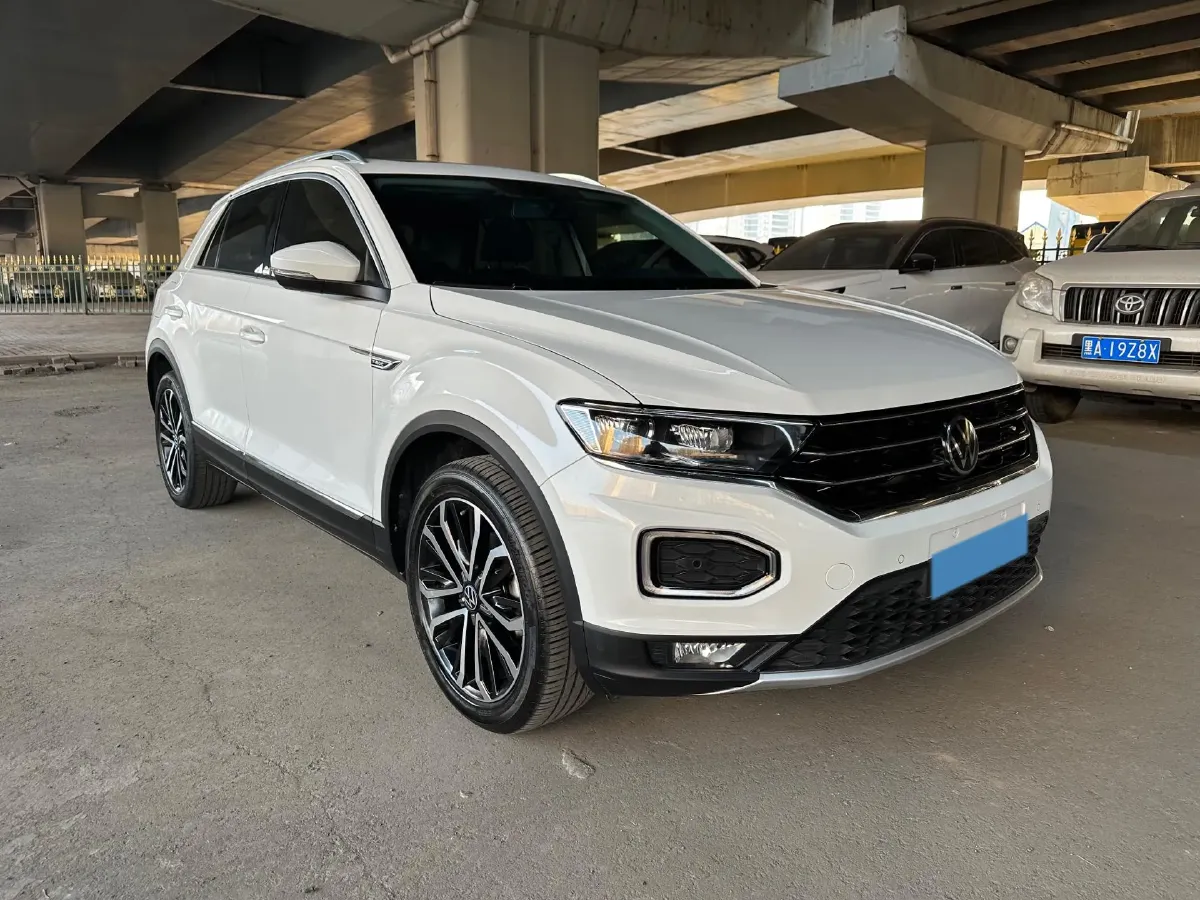 2022 Volkswagen T-Roc 1.4T 150HP L4 7DCT,autocango,china used car exporter,china ev exporter,chinese used car exporter,chinese used ev exporter