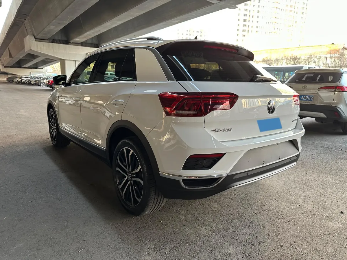 2022 Volkswagen T-Roc 1.4T 150HP L4 7DCT,autocango,china used car exporter,china ev exporter,chinese used car exporter,chinese used ev exporter