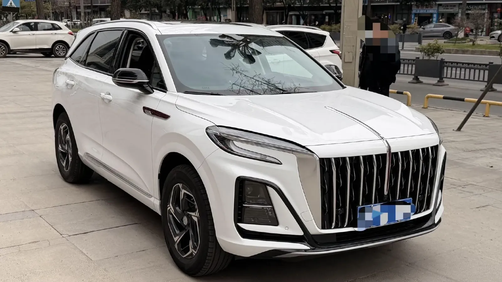 2024 HongQi HS3 1.5T 169HP L4 7DCT,autocango,china used car exporter,china ev exporter,chinese used car exporter,chinese used ev exporter