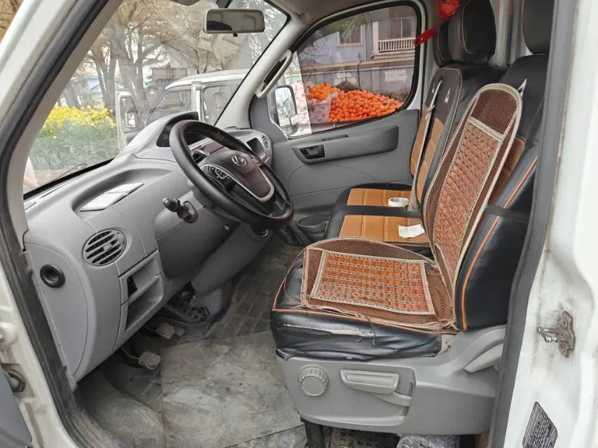 2023 MAXUS XinTu V80 2.0T 127HP L4 6MT,autocango,china used car exporter,china ev exporter,chinese used car exporter,chinese used ev exporter