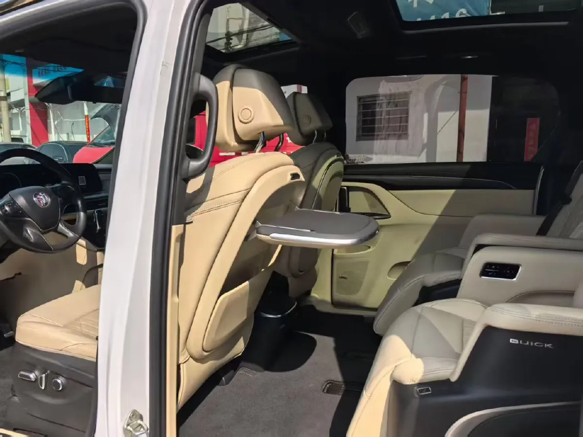 2022 Buick GL8 2.0T 237HP L4 9AT,autocango,china used car exporter,china ev exporter,chinese used car exporter,chinese used ev exporter