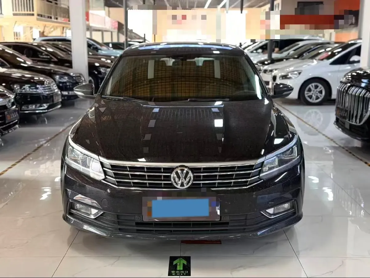 2017 Volkswagen Passat 1.8T 180HP L4 7DCT,autocango,china used car exporter,china ev exporter,chinese used car exporter,chinese used ev exporter