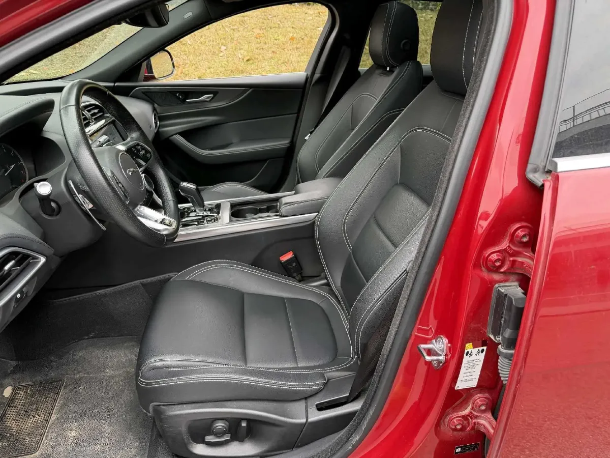 2020 Jaguar XEL 2.0T 200HP L4 8AT,autocango,china used car exporter,china ev exporter,chinese used car exporter,chinese used ev exporter