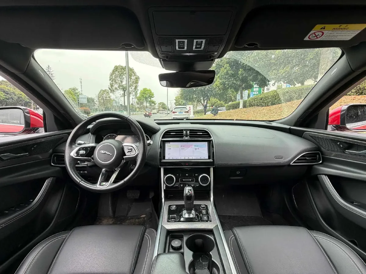 2020 Jaguar XEL 2.0T 200HP L4 8AT,autocango,china used car exporter,china ev exporter,chinese used car exporter,chinese used ev exporter