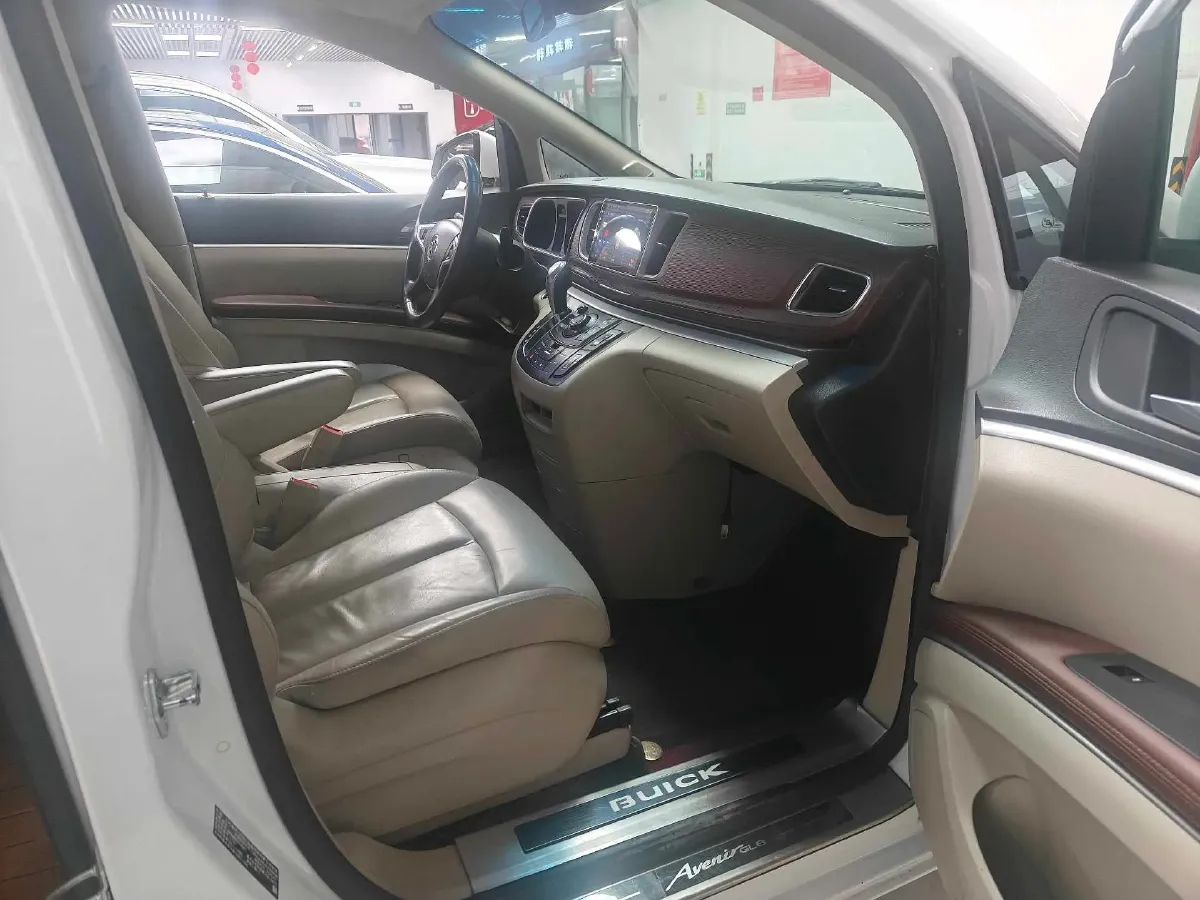 2018 Buick GL8 2.0T 260HP L4 6AT,autocango,china used car exporter,china ev exporter,chinese used car exporter,chinese used ev exporter
