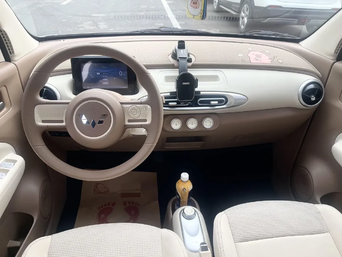 2025 WuLing HongGuang MINI EV BEV 16.2KWH,autocango,china used car exporter,china ev exporter,chinese used car exporter,chinese used ev exporter