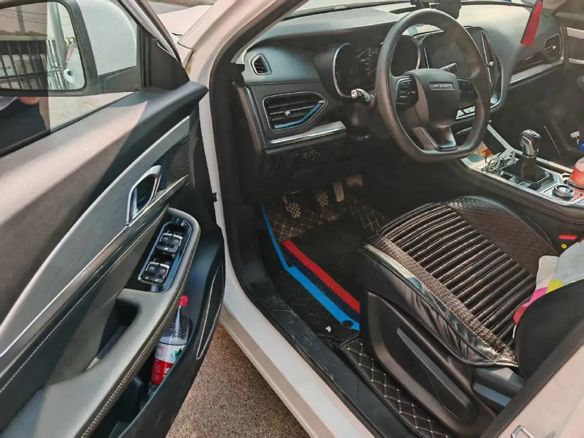 2022 Jetour X70M 1.5T 156HP L4 6MT,autocango,china used car exporter,china ev exporter,chinese used car exporter,chinese used ev exporter