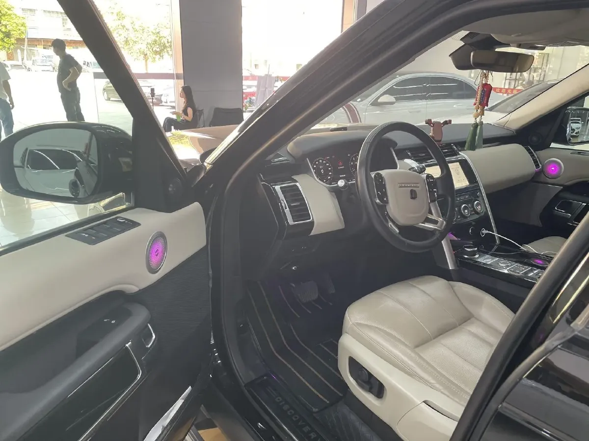 2020 Land Rover Discovery 3.0T 340HP V6 8AT,autocango,china used car exporter,china ev exporter,chinese used car exporter,chinese used ev exporter