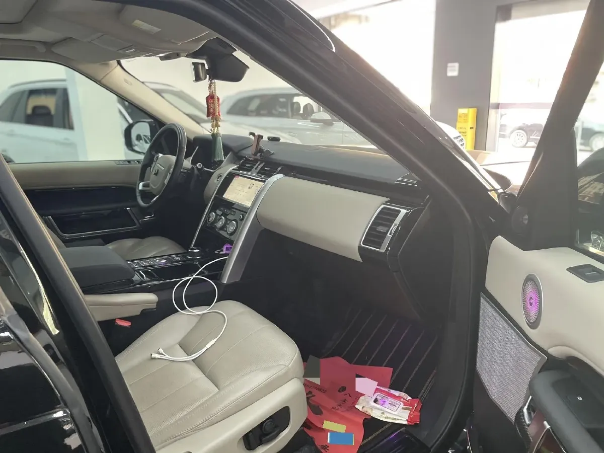 2020 Land Rover Discovery 3.0T 340HP V6 8AT,autocango,china used car exporter,china ev exporter,chinese used car exporter,chinese used ev exporter