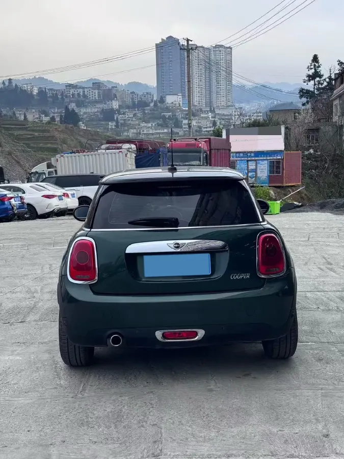 2018 MINI MINI 1.5T 136HP L3 6AT,autocango,china used car exporter,china ev exporter,chinese used car exporter,chinese used ev exporter