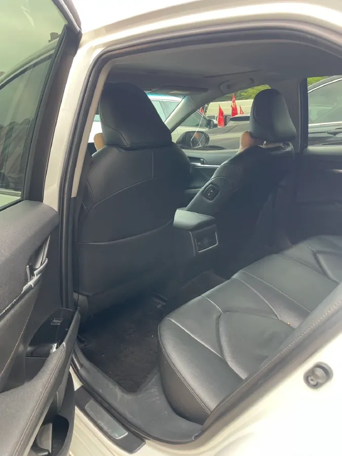 2023 Toyota Camry 2.0L 177HP L4 CVT,autocango,china used car exporter,china ev exporter,chinese used car exporter,chinese used ev exporter