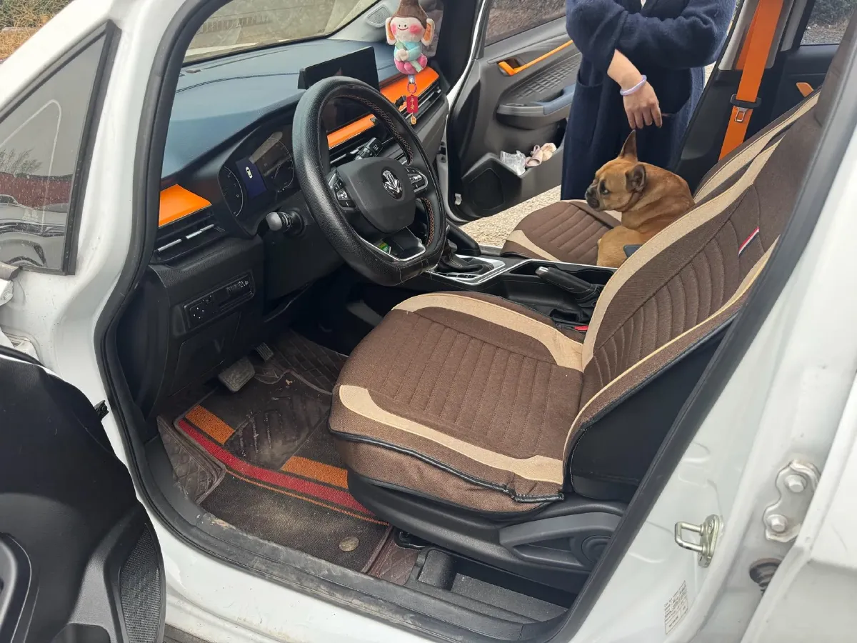 2022 Livan X3 PRO 1.5L 113HP L4 CVT,autocango,china used car exporter,china ev exporter,chinese used car exporter,chinese used ev exporter