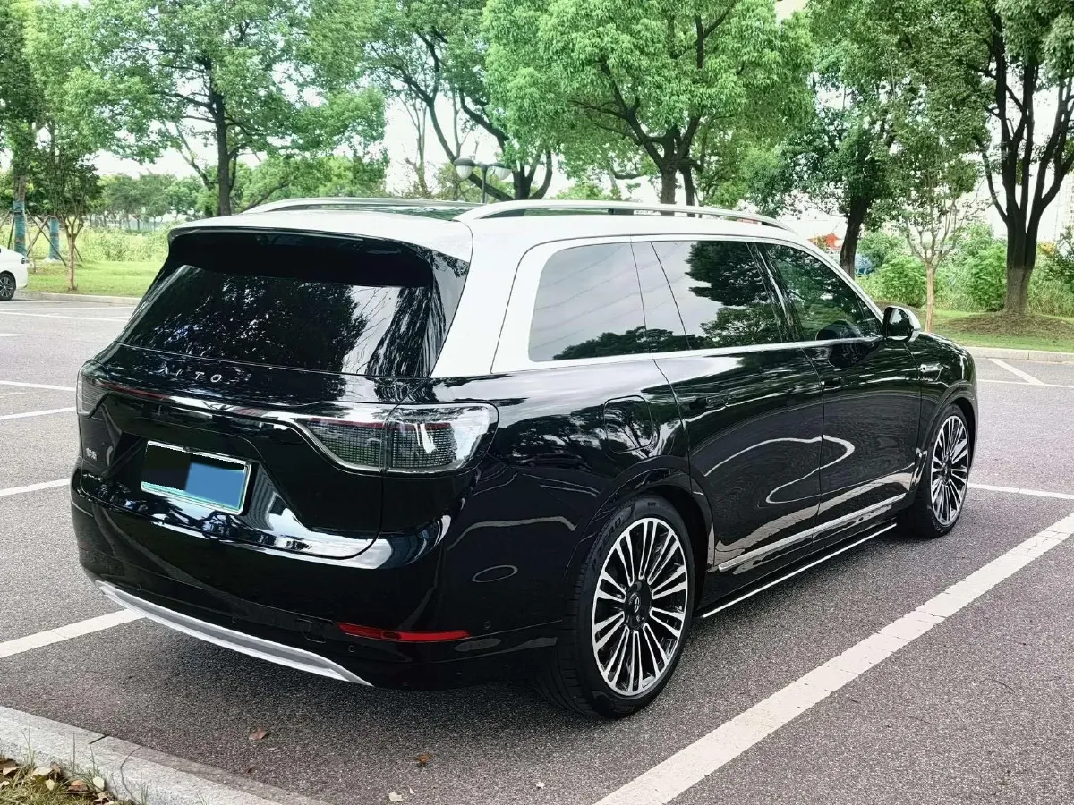 2024 AITO AITO M9 1.5T 152HP L4 REEV 42KWH,autocango,china used car exporter,china ev exporter,chinese used car exporter,chinese used ev exporter