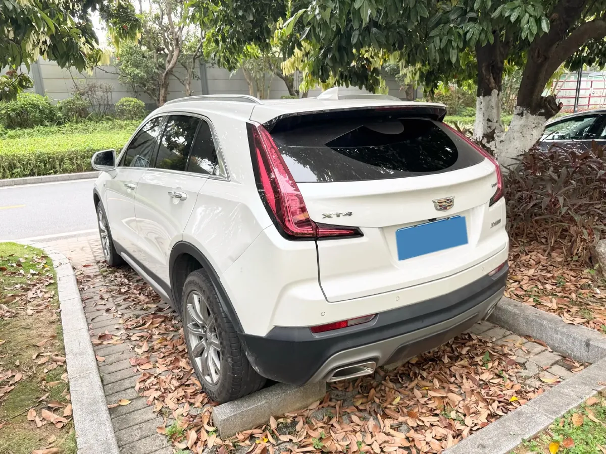 2020 Cadillac XT4 2.0T 241HP L4 9AT,autocango,china used car exporter,china ev exporter,chinese used car exporter,chinese used ev exporter