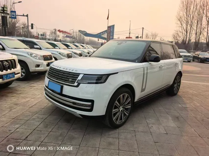 2025 Land Rover Range Rover 3.0T 400HP L6 8AT,autocango,china used car exporter,china ev exporter,chinese used car exporter,chinese used ev exporter