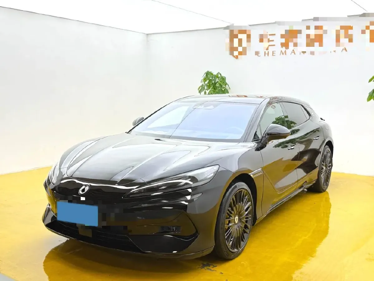 2024 Denza DenzaZ9GT 2.0T 207HP L4 E-CVT PHEV 38.5KWH,autocango,china used car exporter,china ev exporter,chinese used car exporter,chinese used ev exporter