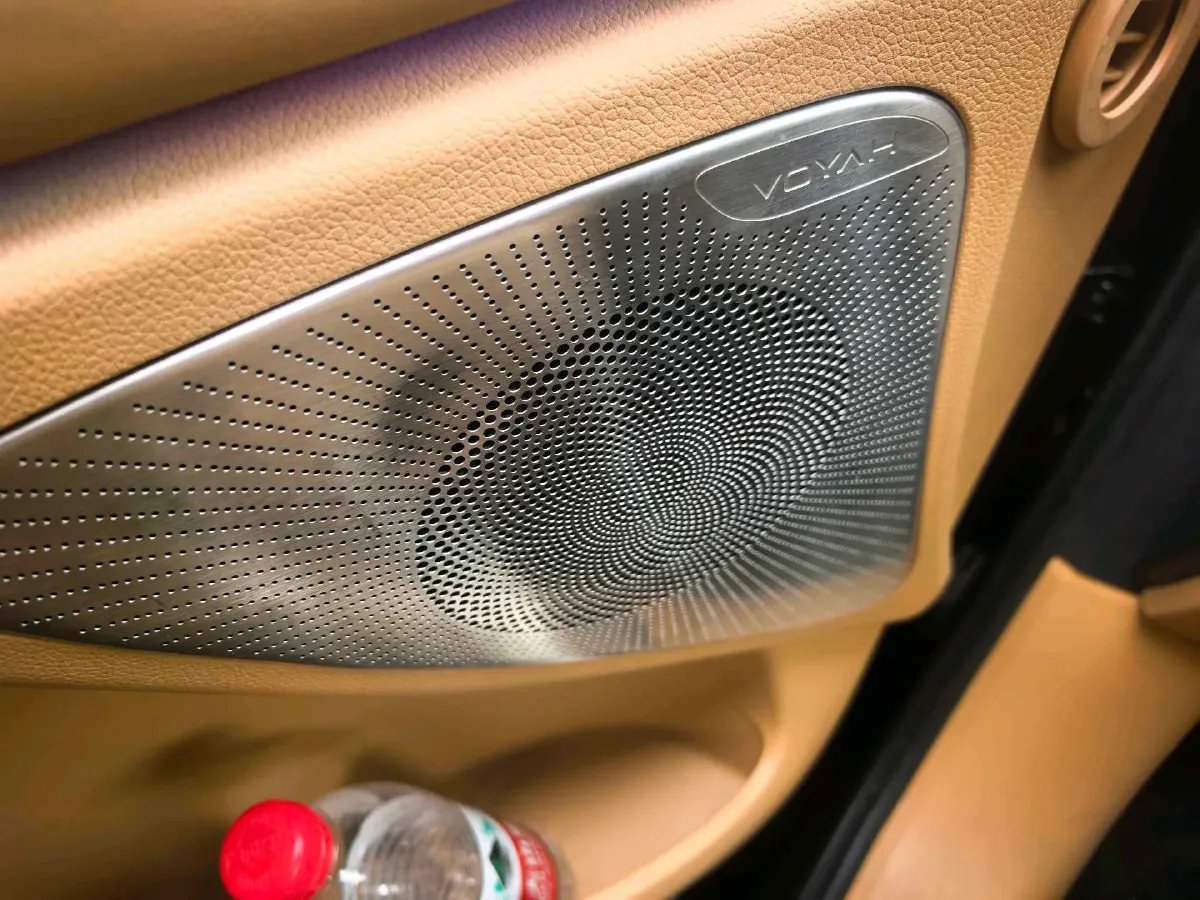 2025 Voyah Dream 1.5T 150HP L4 PHEV 41.7KWH,autocango,china used car exporter,china ev exporter,chinese used car exporter,chinese used ev exporter