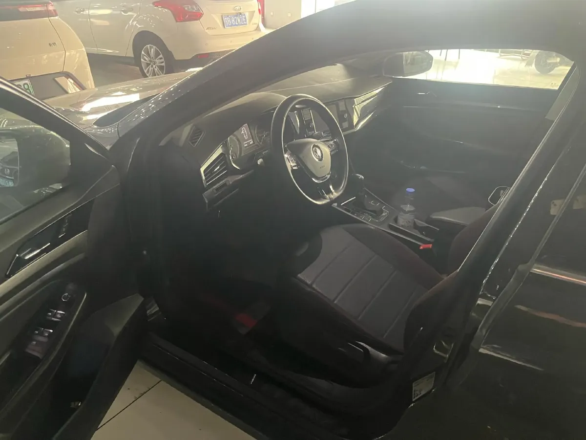 2020 Volkswagen Bora 1.5L 113HP L4 6AT,autocango,china used car exporter,china ev exporter,chinese used car exporter,chinese used ev exporter